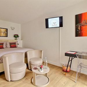 Camera con letto queen size